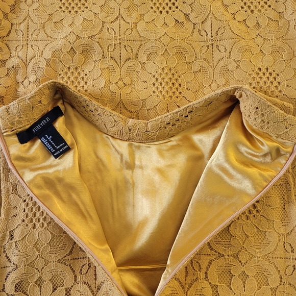 Mustard yellow dress - Picture 4 of 7